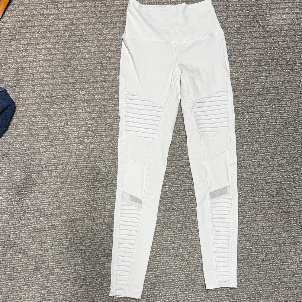 Alo Moto Yoga Leggings